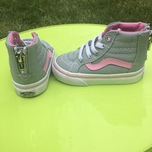 Vans pink and gray barely worn in great condition